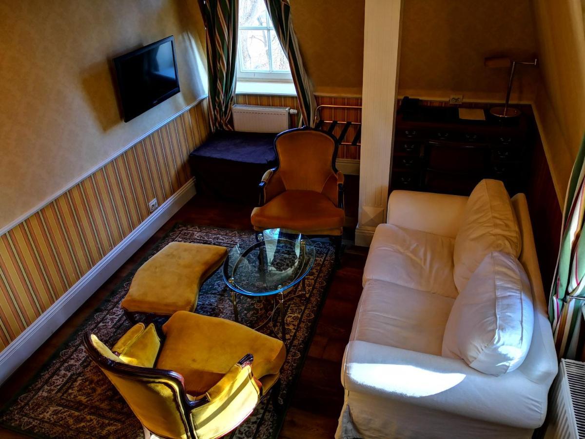 Hotel Dwor Sierakow Exteriér fotografie