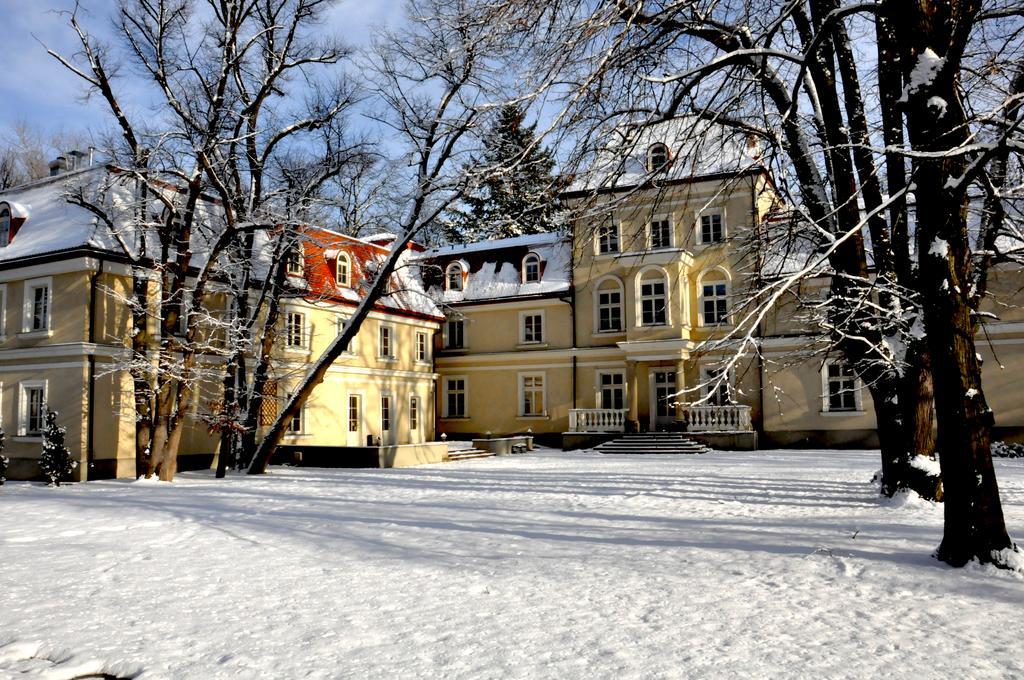 Hotel Dwor Sierakow Exteriér fotografie