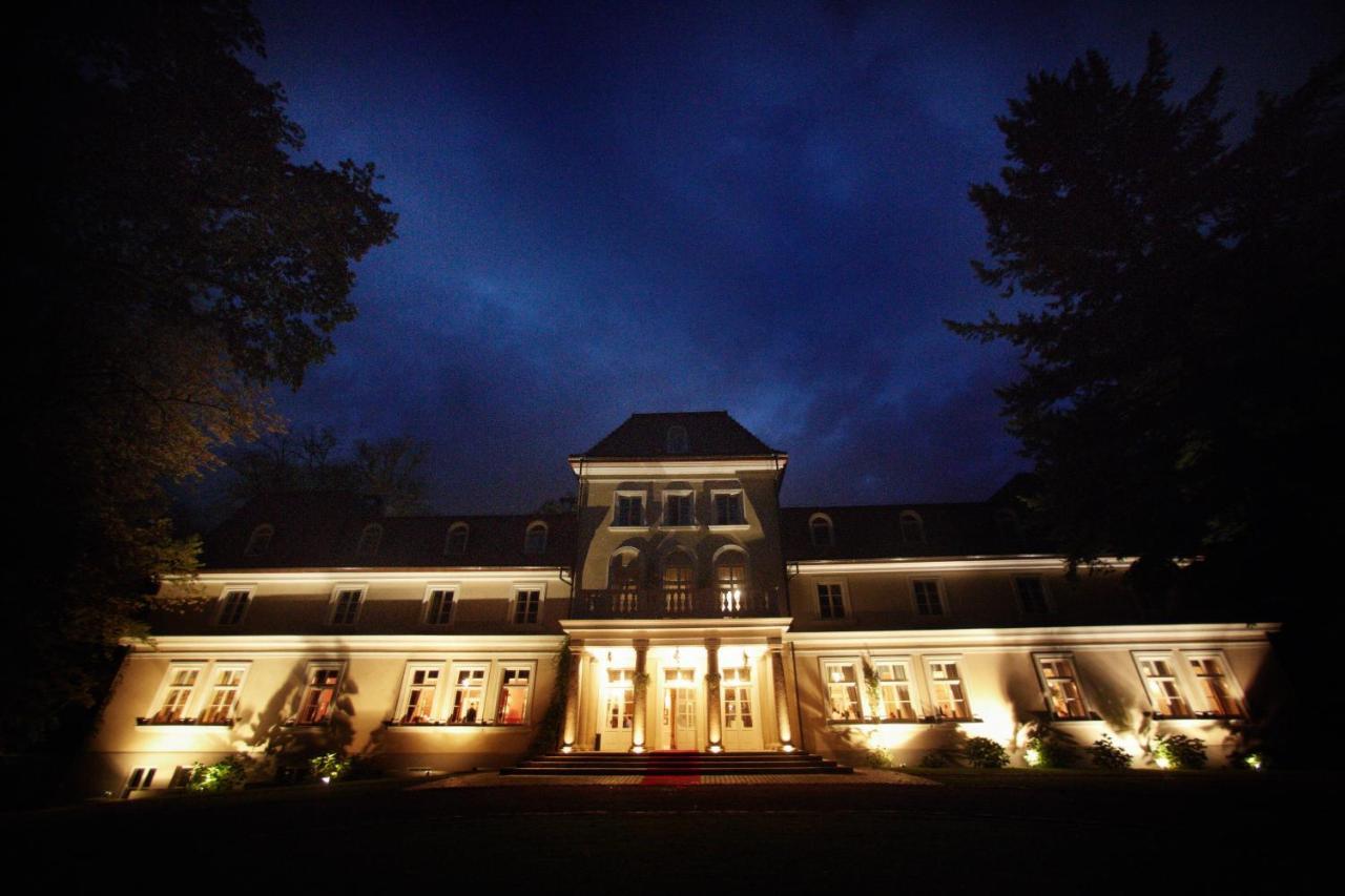 Hotel Dwor Sierakow Exteriér fotografie
